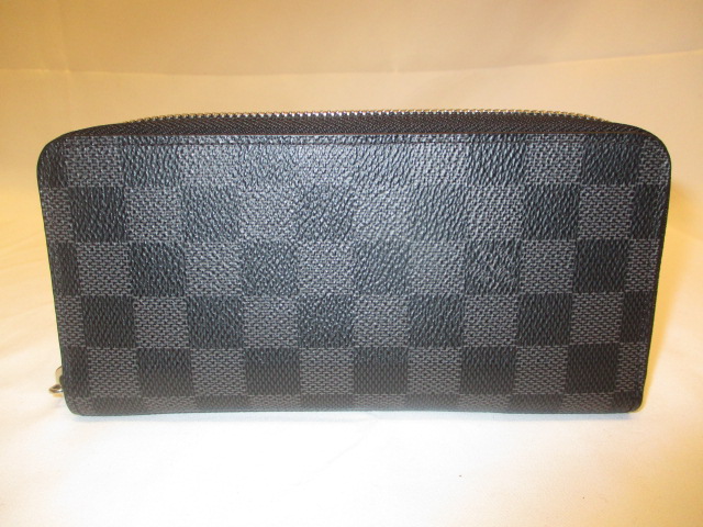 Louis Vuitton-Damier Graphite Zippy Wallet | Couture Traders | Buy, Sell, Trade